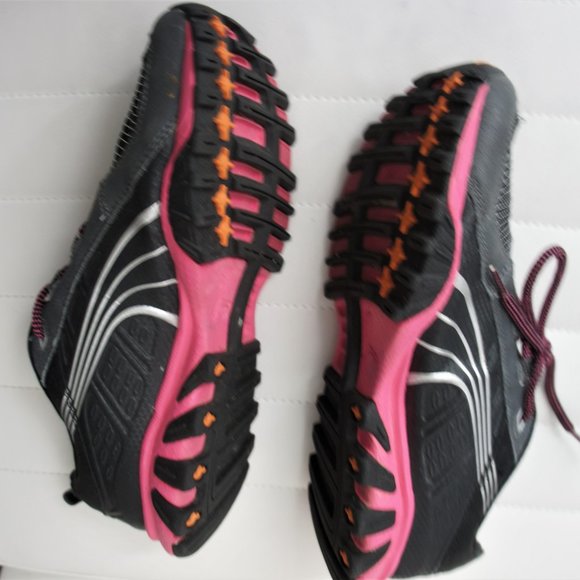Puma Cell black pink running shoes size 8 - Picture 3 of 4